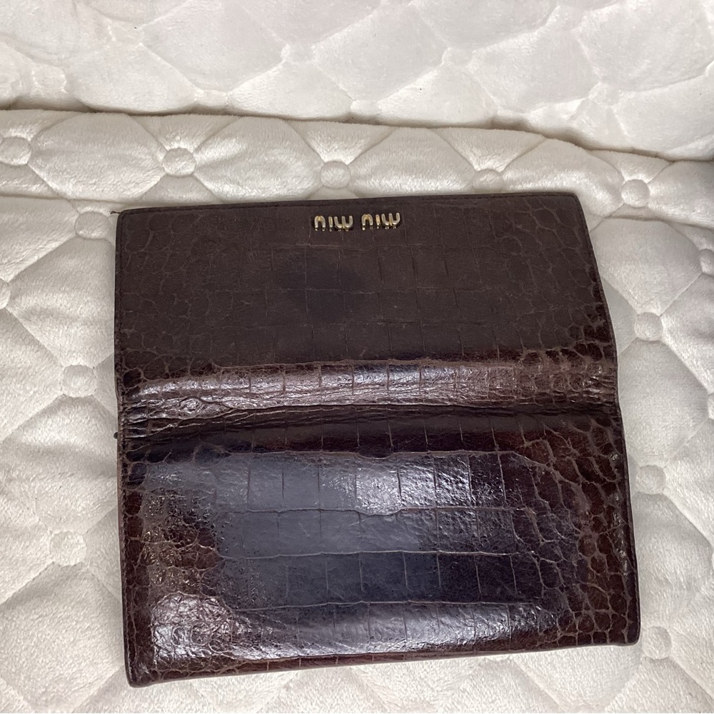 Miu Miu Authentic Wallet In Brown Alligator Embos… - image 6